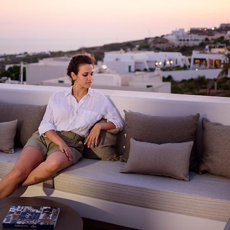 Alleys All-Suite Hotel & Spa Pýrgos Екстериор снимка