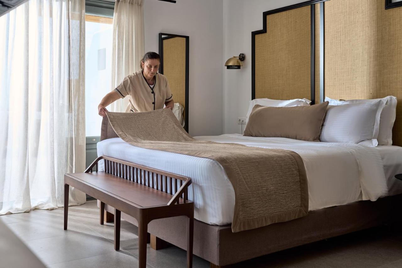 Alleys All-Suite Hotel & Spa Pýrgos Екстериор снимка