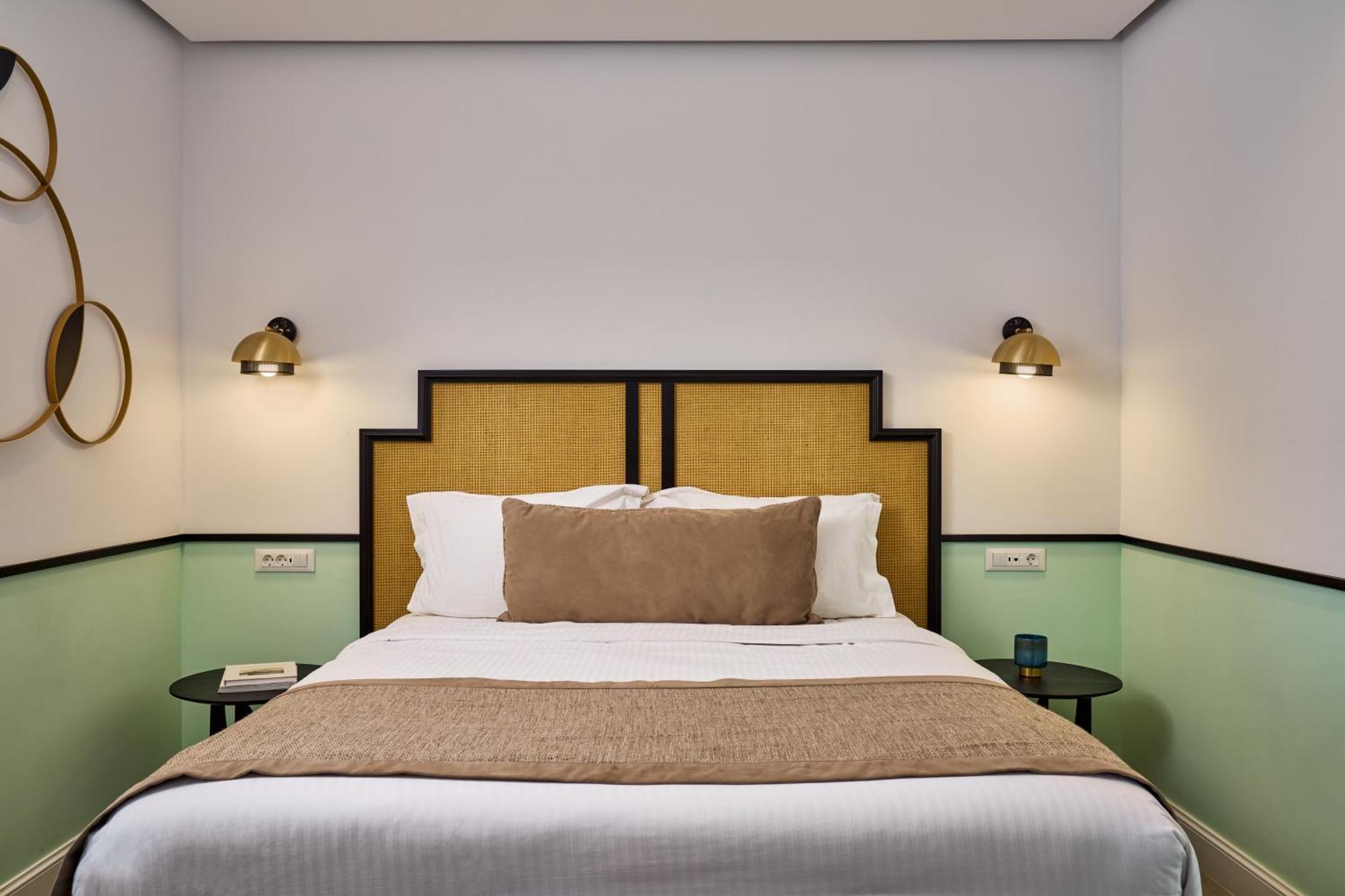 Alleys All-Suite Hotel & Spa Pýrgos Стая снимка